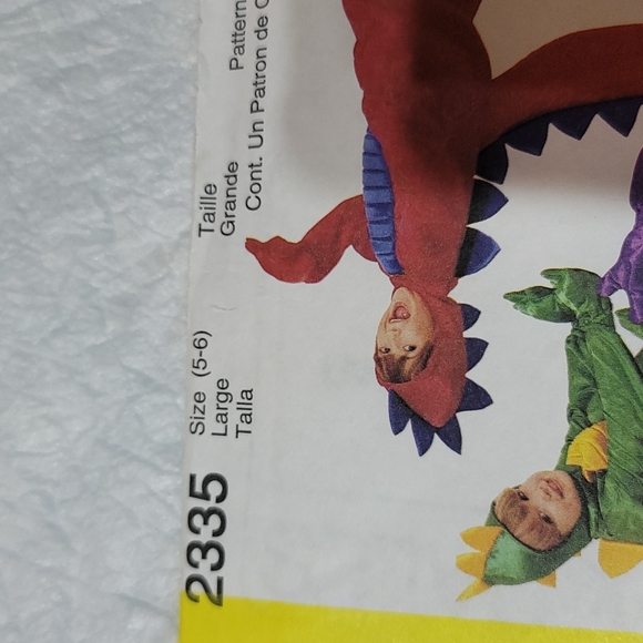 McCall's Costumes..Dragons - Picture 3 of 4